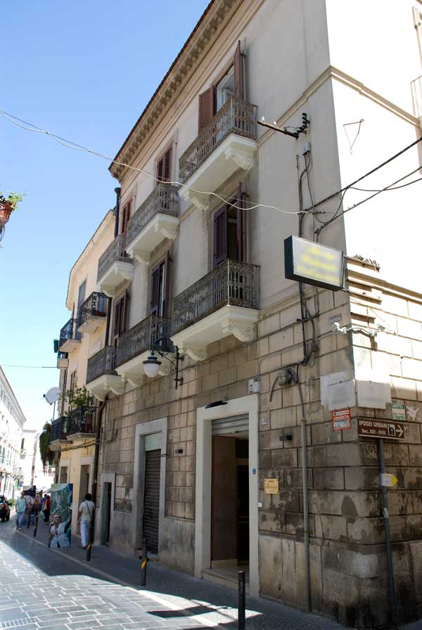 Stacks Image 1285